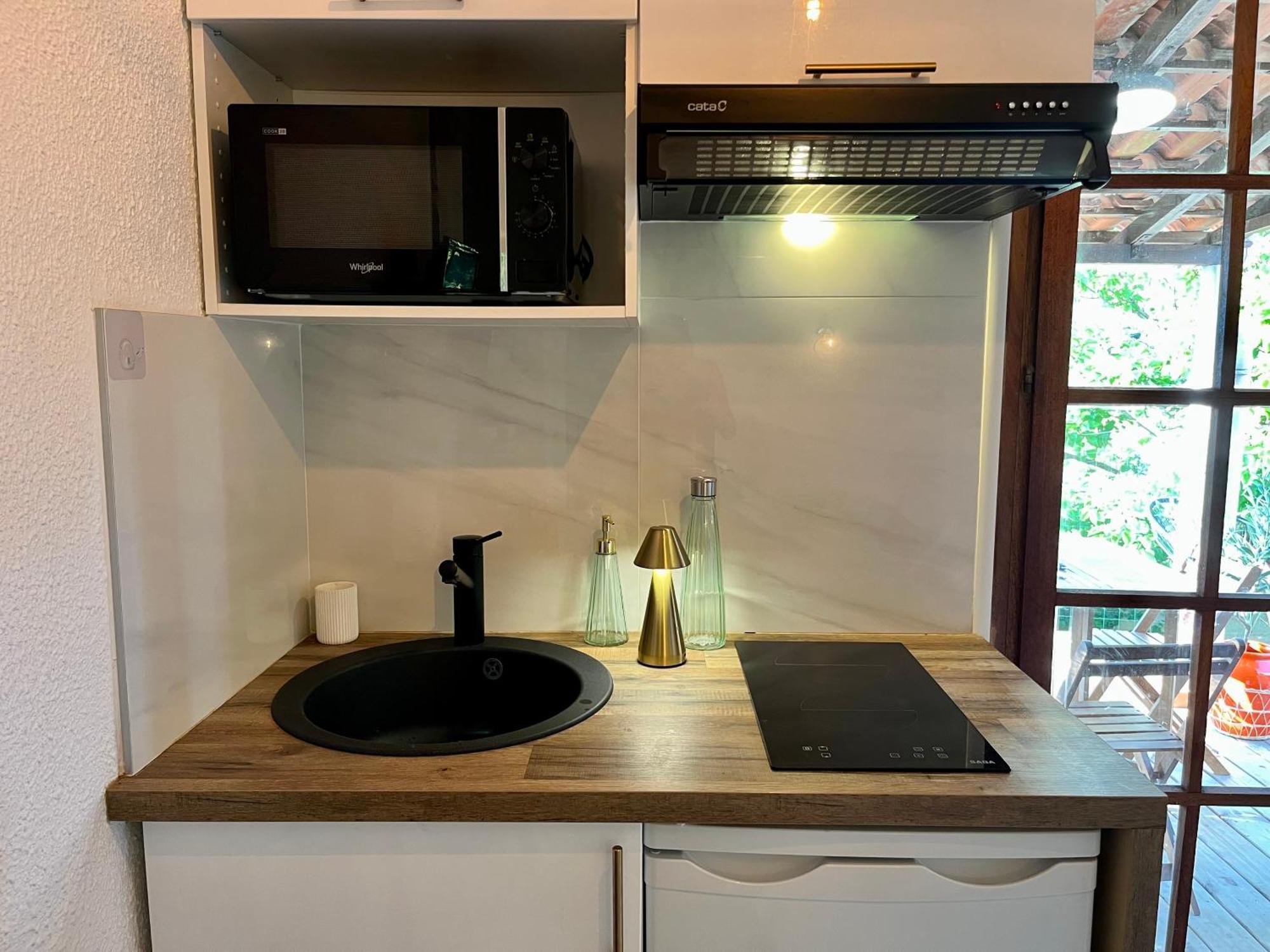 Joli Studio Maisonnette A 100M De La Plage 포르티씨오 외부 사진